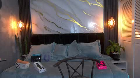 dark_dominika online show from 05-14-26, 01:07