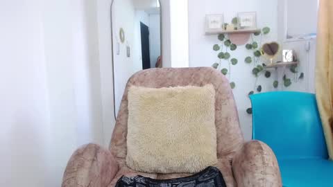 dark_dreams0 online show from 05-25-26, 07:20