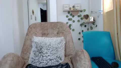 dark_dreams0 online show from 05-27-26, 07:22