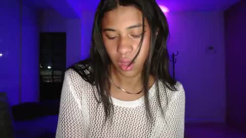 Sofia online show from 10-21-25, 01:06