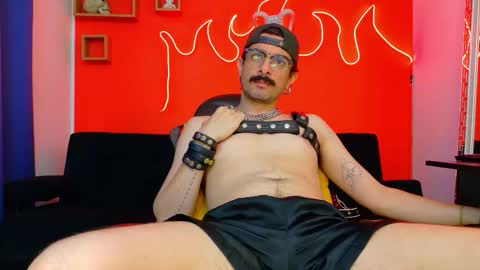 Snapshot of dark_harness chatting on 10-14-25, 07:03 Potro online show from 10-14-25, 07:03