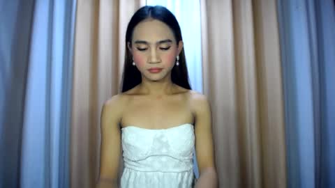 Snapshot of dark_hurohuro19 chatting on 06-24-26, 04:11 LIANNA online show from 06-24-26, 04:11