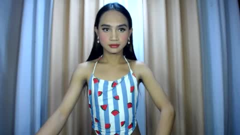 Snapshot of dark_hurohuro19 chatting on 06-25-26, 03:28 LIANNA online show from 06-25-26, 03:28