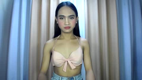 Snapshot of dark_hurohuro19 chatting on 06-29-26, 02:40 LIANNA online show from 06-29-26, 02:40