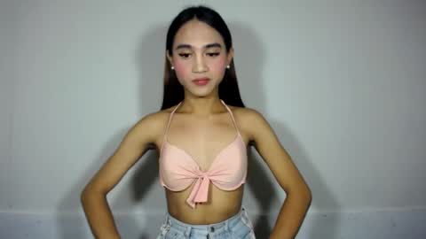 Snapshot of dark_hurohuro19 chatting on 07-25-26, 02:53 LIANNA online show from 07-25-26, 02:53