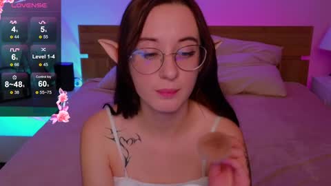 Lola online show from 02-08-25, 01:01