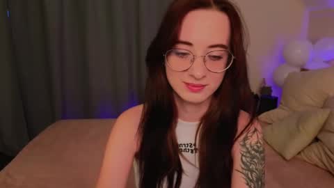 Lola online show from 02-21-25, 09:34