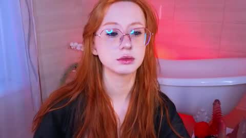 Lola online show from 03-11-26, 01:22