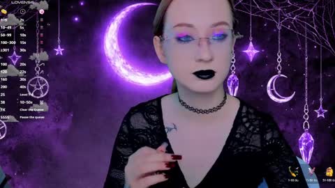 Lola online show from 04-11-26, 01:54