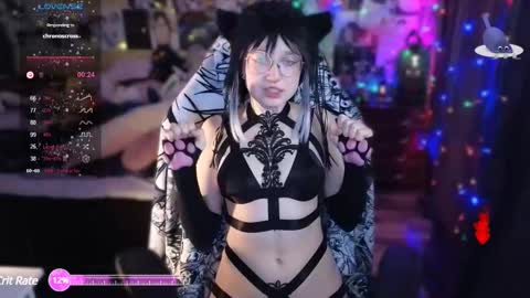 Snapshot of dark_lucious chatting on 01-29-25, 04:08 Lucious Foijieh online show from 01-29-25, 04:08