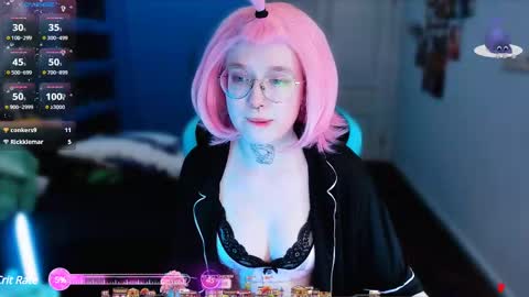 Snapshot of dark_lucious chatting on 02-22-25, 04:30 Lucious Foijieh online show from 02-22-25, 04:30