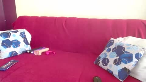 dark_qween online show from 03-01-25, 12:12