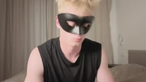 Snapshot of dark_rogue18 chatting on 07-07-26, 04:22 Dominic XDominus518 online show from 07-07-26, 04:22