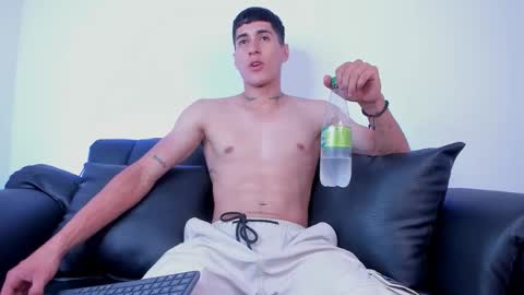 dark_valentino online show from 03-26-26, 03:12