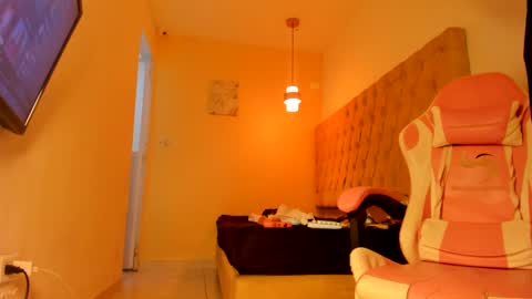 Snapshot of darkknightx01 chatting on 10-02-25, 01:56 darkknightx01 online show from 10-02-25, 01:56