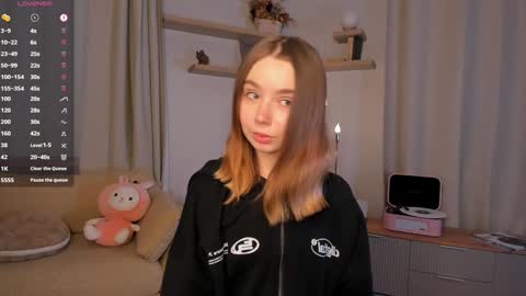 Elizabeth online show from 09-11-25, 07:14