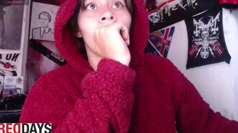 Snapshot of darkness_joones chatting on 02-12-25, 10:04 Darkness online show from 02-12-25, 10:04