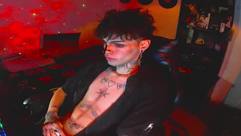   online show from 10-21-25, 04:24