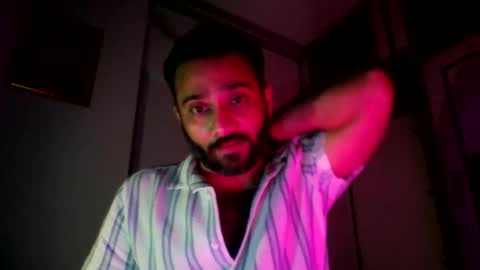 Darknight Wolf online show from 11-14-25, 05:44