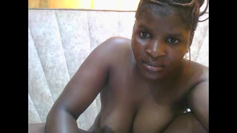 Snapshot of darknipples2 chatting on 05-09-26, 08:19 SHANICE online show from 05-09-26, 08:19
