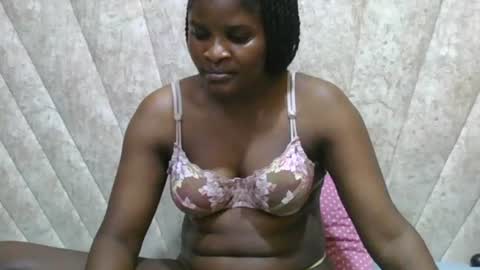 Snapshot of darknipples2 chatting on 06-11-26, 10:30 SHANICE online show from 06-11-26, 10:30