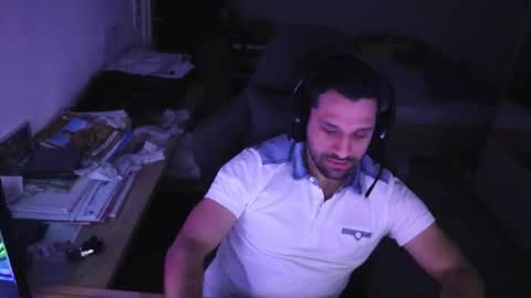 darkschneider_ online show from 09-30-25, 05:34