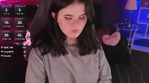 Snapshot of darksh1ne chatting on 01-13-26, 10:26 Shine online show from 01-13-26, 10:26