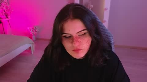 Snapshot of darksh1ne chatting on 02-04-26, 09:09 Shine online show from 02-04-26, 09:09