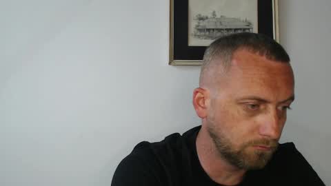 Snapshot of darksiderr13 chatting on 04-08-26, 11:37 Tony online show from 04-08-26, 11:37