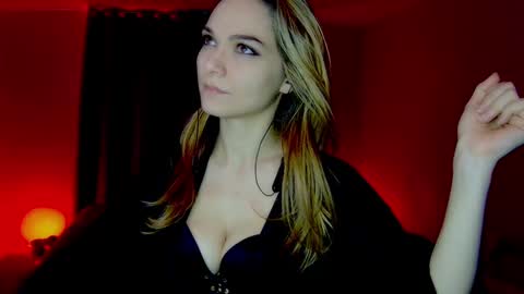 roseredgoddess online show from 01-05-25, 03:11
