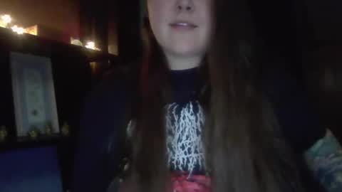 Snapshot of darkstardaisy chatting on 04-04-26, 03:49 Daisy online show from 04-04-26, 03:49