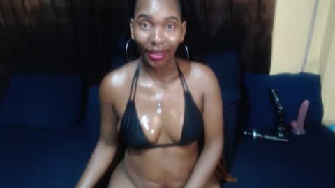 Snapshot of darksultryxx30 chatting on 04-18-26, 01:53 Darksultryxx30 online show from 04-18-26, 01:53