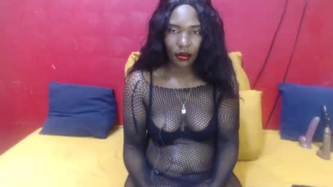 Darksultryxx30 online show from 06-16-26, 07:44
