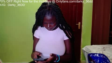 Snapshot of darky_36dd chatting on 09-30-25, 05:23 exclusive sexual content -- IGTwitterX darky 32dd online show from 09-30-25, 05:23