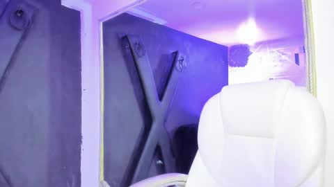 Darling online show from 02-24-25, 12:37