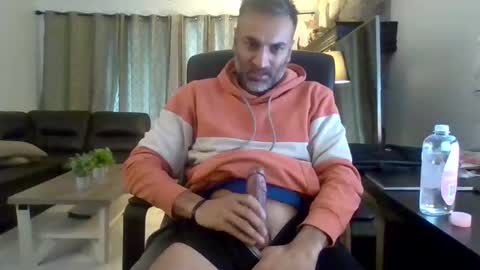 Snapshot of darryl43321 chatting on 12-19-25, 06:26 darryl43321 online show from 12-19-25, 06:26