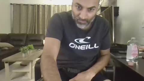 Snapshot of darryl43321 chatting on 12-21-25, 01:02 darryl43321 online show from 12-21-25, 01:02