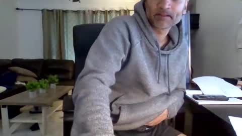 Snapshot of darryl43321 chatting on 03-06-26, 06:37 darryl43321 online show from 03-06-26, 06:37