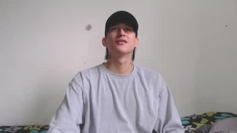 Snapshot of darsel_night chatting on 12-16-25, 08:25 darsel_night online show from 12-16-25, 08:25