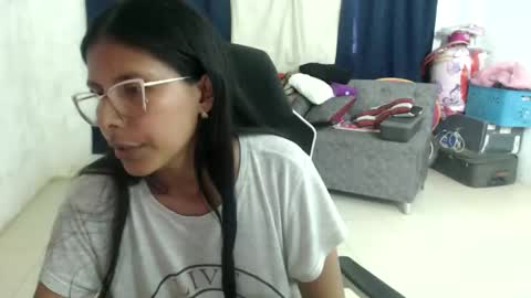 Snapshot of darsha_1 chatting on 05-15-26, 06:48 Darsha online show from 05-15-26, 06:48
