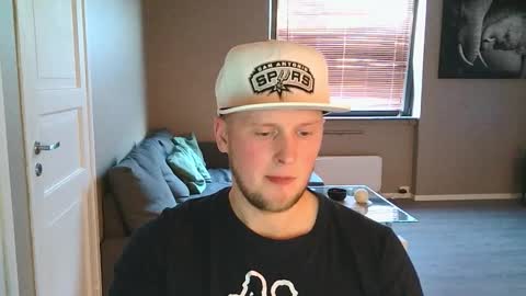 Dario online show from 09-24-25, 03:59