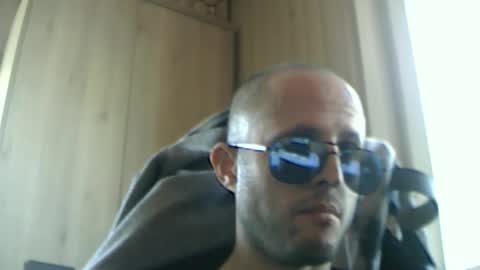 Snapshot of dartrok chatting on 05-17-26, 02:46 Dartrok online show from 05-17-26, 02:46