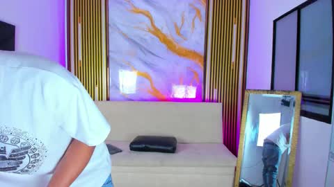 Snapshot of darwin_ggh chatting on 01-09-26, 08:39 darwin_ggh online show from 01-09-26, 08:39