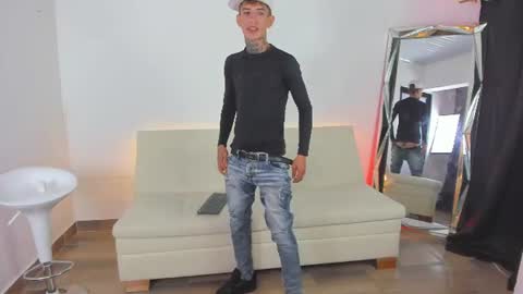 darwin_stark online show from 06-14-26, 07:54