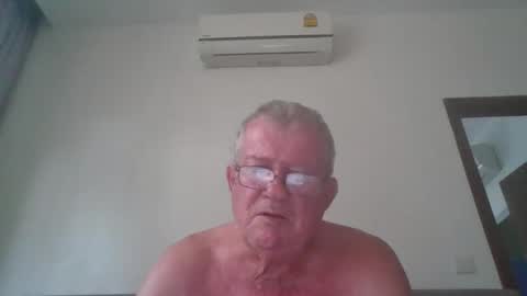 Snapshot of darwincock chatting on 03-20-26, 03:33 darwincock online show from 03-20-26, 03:33