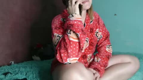 Snapshot of dasne19 chatting on 01-22-25, 02:59 Dafne online show from 01-22-25, 02:59