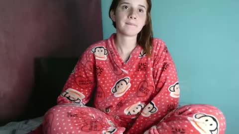 Snapshot of dasne19 chatting on 02-21-25, 04:07 Dafne online show from 02-21-25, 04:07