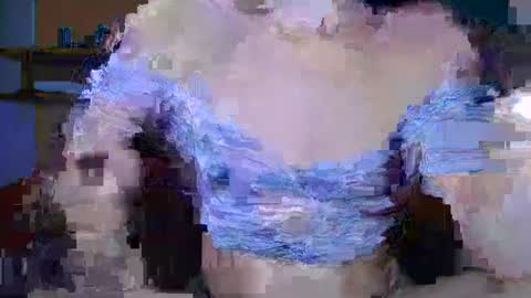 Snapshot of dasne19 chatting on 10-08-25, 10:18 Dafne online show from 10-08-25, 10:18