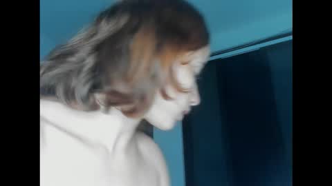 Snapshot of dasne19 chatting on 11-23-25, 01:27 Dafne online show from 11-23-25, 01:27