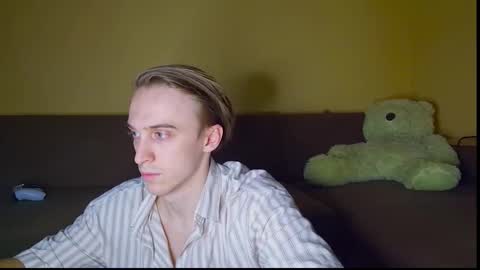 datalian online show from 09-30-25, 03:28